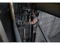 Elektrische lier op rails - afbeelding 1 van  7