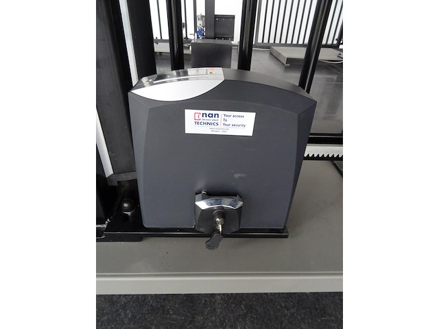 Elektrische metalen schuifpoort - afbeelding 3 van  6