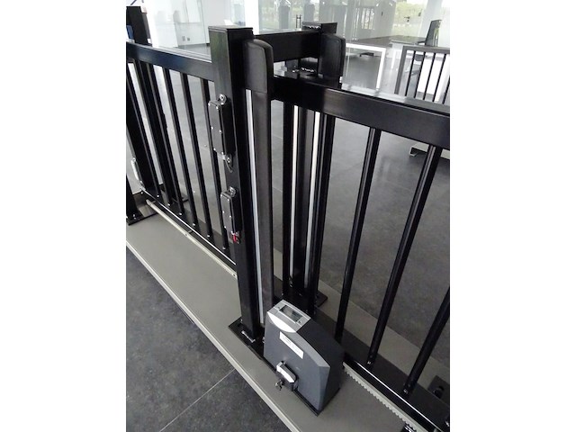 Elektrische metalen schuifpoort - afbeelding 4 van  6