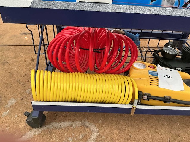 Elektrische mini compressor met luchtslang(3x) - afbeelding 2 van  2