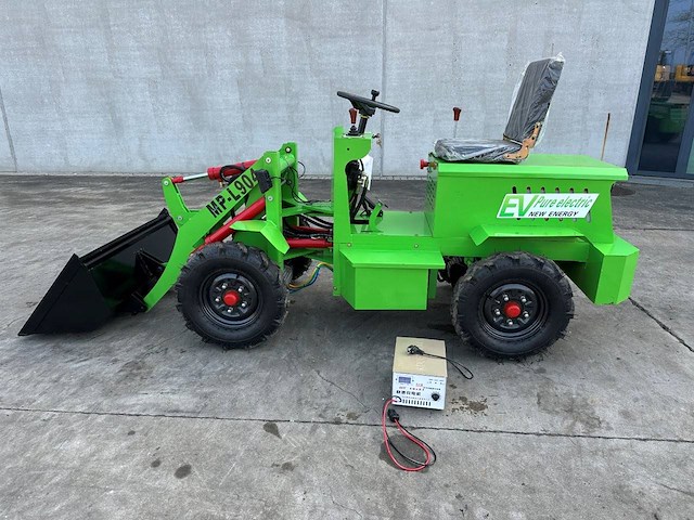 Elektrische mini-wiellader machpro mp-l307 elektrisch - afbeelding 1 van  1