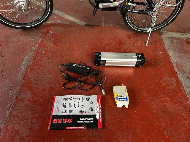 Elektrische minifiets maxus - afbeelding 5 van  5