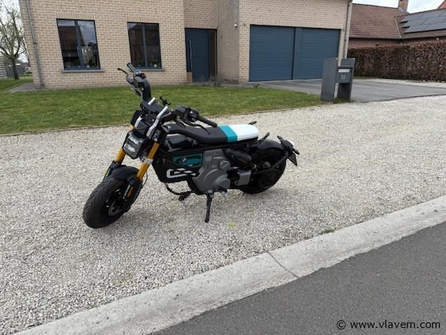 Elektrische motorfiets - afbeelding 1 van  8