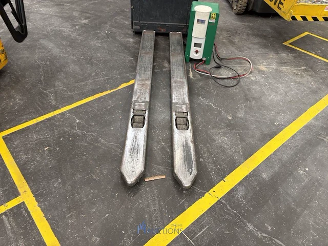 Elektrische orderpicker linde - afbeelding 18 van  20