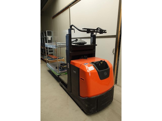 Elektrische orderpicker toyota + orderpickkar multitube - afbeelding 11 van  19