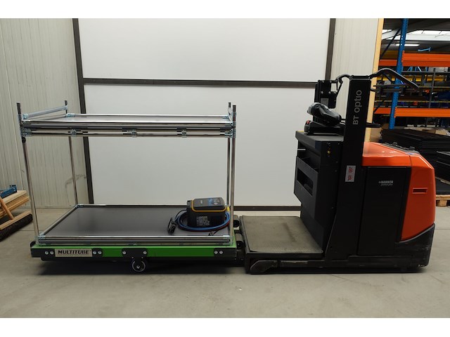 Elektrische orderpicker toyota + orderpickkar multitube - afbeelding 1 van  19