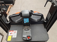 Elektrische orderpicker toyota + orderpickkar multitube - afbeelding 15 van  19