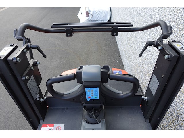 Elektrische orderpicker toyota - afbeelding 5 van  14