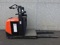 Elektrische orderpicker toyota - afbeelding 12 van  17
