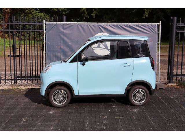 Elektrische personenauto jinpeng l6e-bp elektrisch 4.1pk - afbeelding 1 van  1