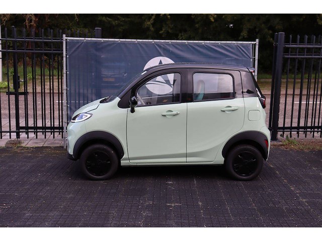 Elektrische personenauto jinpeng l7e-cp elektrisch 8pk - afbeelding 1 van  1