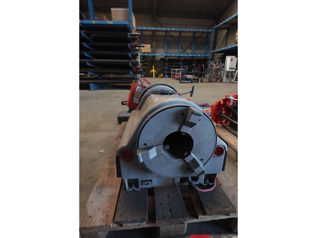 Elektrische pijpdraadsnijmachine ridgid - afbeelding 4 van  7