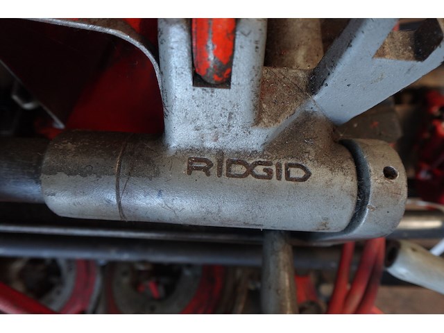 Elektrische pijpdraadsnijmachine ridgid - afbeelding 6 van  8