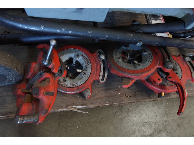 Elektrische pijpdraadsnijmachine ridgid - afbeelding 8 van  8