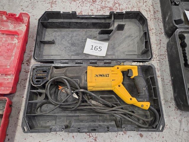 Elektrische reciprozaag dewalt dwe305-qs - afbeelding 1 van  5