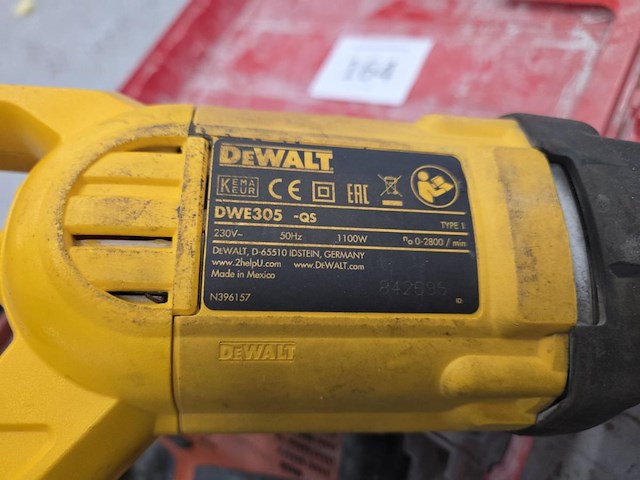 Elektrische reciprozaag dewalt dwe305-qs - afbeelding 4 van  5