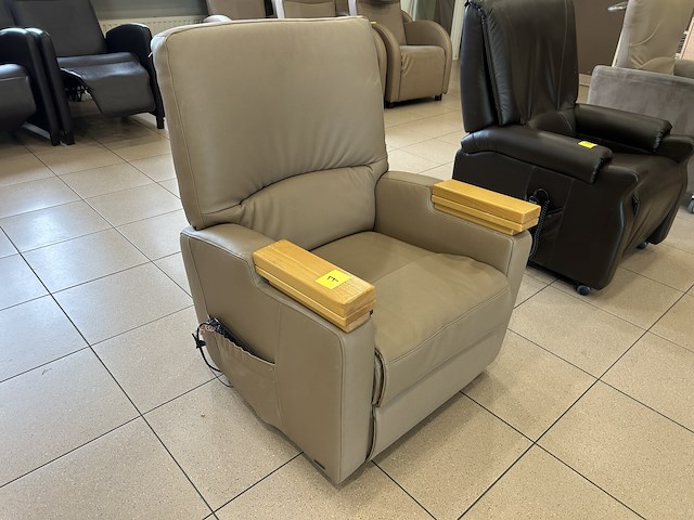Elektrische relax-zetel - afbeelding 1 van  2