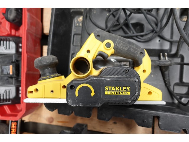 Elektrische schaafmachine stanley - afbeelding 1 van  4