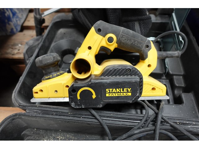 Elektrische schaafmachine stanley - afbeelding 2 van  4