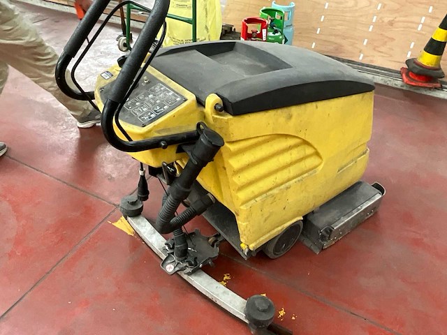 Elektrische schrob-/zuigmachine (vloerschrobmachine), duwmodel - afbeelding 4 van  4