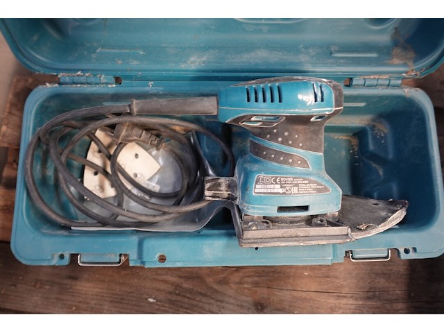 Elektrische schuurmachine makita - afbeelding 1 van  3