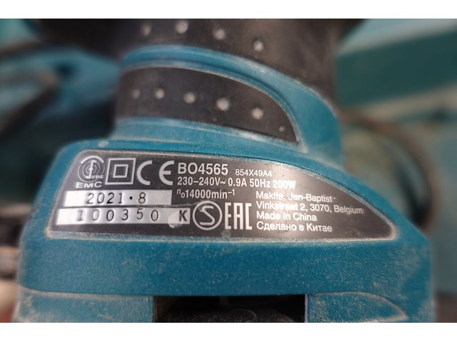 Elektrische schuurmachine makita - afbeelding 3 van  3