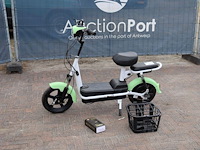 Elektrische scooter nieuw - afbeelding 1 van  1