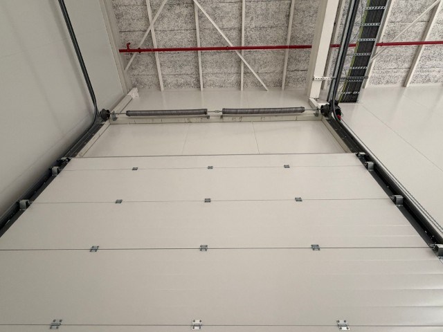 Elektrische sectionaalpoort novoferm - afbeelding 7 van  8