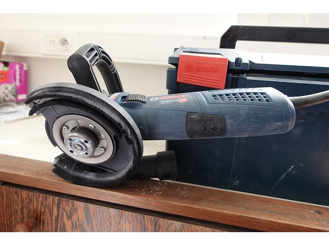Elektrische slijpmachine bosch - afbeelding 4 van  9