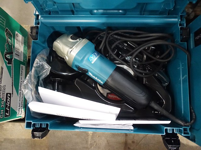 Elektrische slijpmachine makita - afbeelding 1 van  2