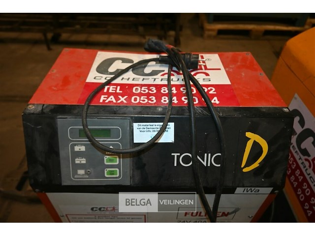 Elektrische stapelaar + batterijlader - afbeelding 7 van  7