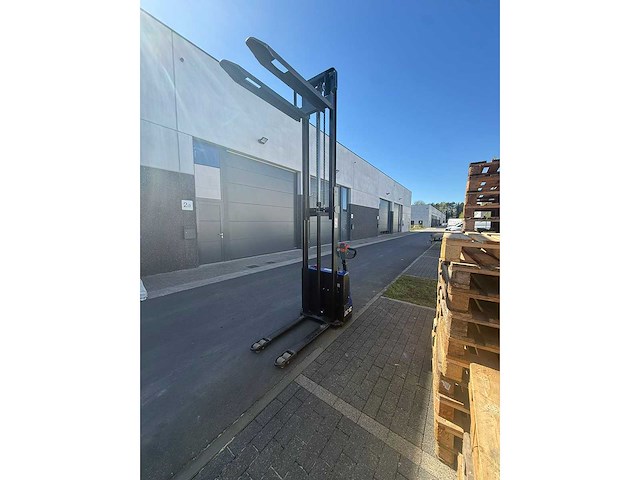 Elektrische stapelaar dc12 – 1200 kg – 3 meter - afbeelding 3 van  11