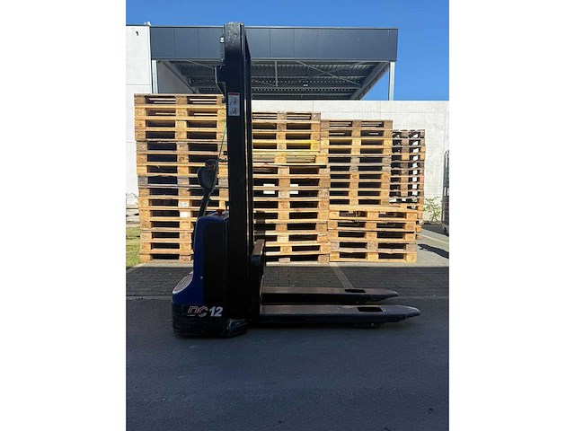Elektrische stapelaar dc12 – 1200 kg – 3 meter - afbeelding 1 van  11