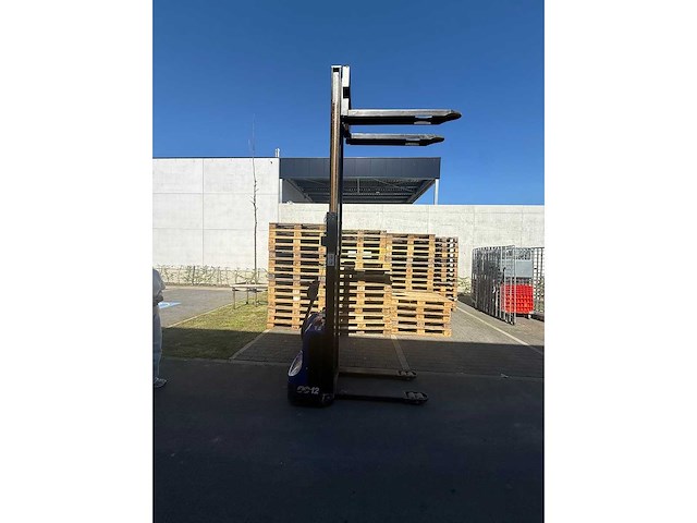 Elektrische stapelaar dc12 – 1200 kg – 3 meter - afbeelding 4 van  11