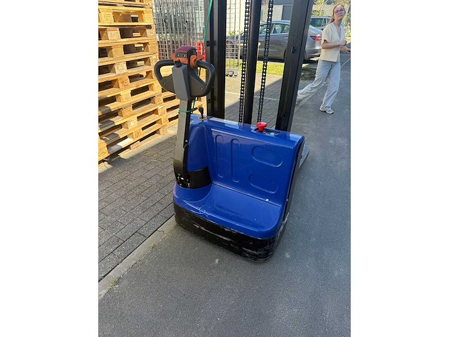Elektrische stapelaar dc12 – 1200 kg – 3 meter - afbeelding 7 van  11