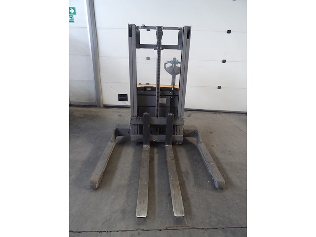 Elektrische stapelaar jungheinrich - afbeelding 6 van  13