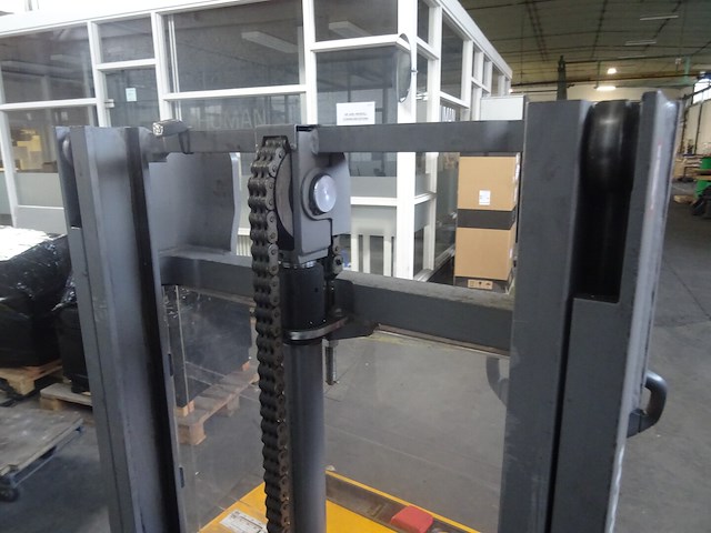 Elektrische stapelaar jungheinrich - afbeelding 13 van  13