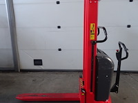 Elektrische stapelaar logitrans