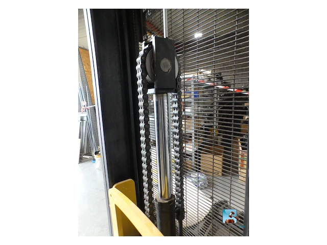 Elektrische stapelaar - afbeelding 13 van  13