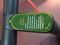 Elektrische step bohlt td10 model ekick td10 nieuw in doos - afbeelding 6 van  24