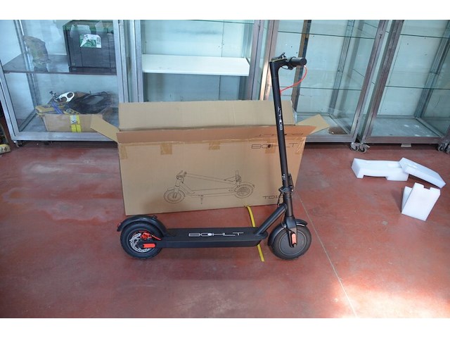 Elektrische step bohlt td10 model ekick td10 nieuw in doos - afbeelding 1 van  24