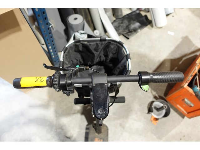 Elektrische step klidookirin - afbeelding 2 van  5