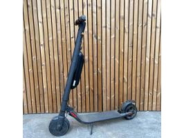 Elektrische step ninebot kickscooter es