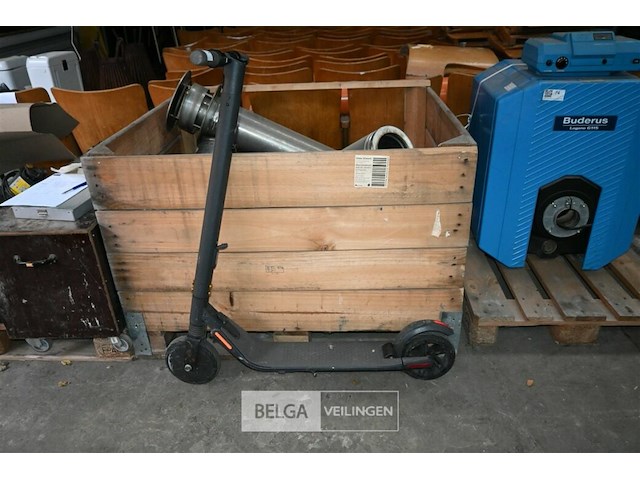 Elektrische step ninebot - afbeelding 1 van  4