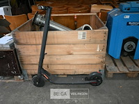 Elektrische step ninebot - afbeelding 1 van  4