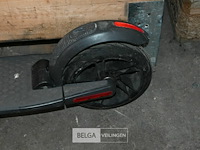 Elektrische step ninebot - afbeelding 2 van  4