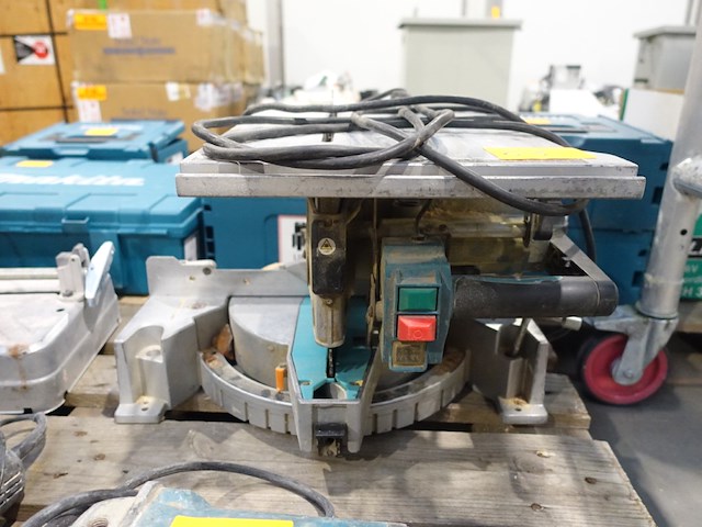 Elektrische tafelzaagmachine makita - afbeelding 1 van  3