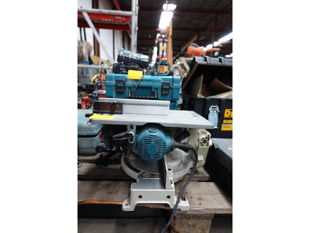 Elektrische tafelzaagmachine makita - afbeelding 5 van  5