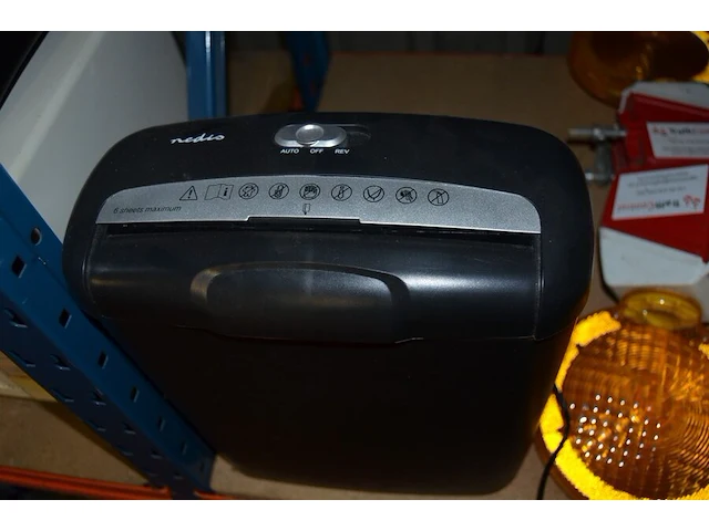 Elektrische terrasverwarmer, oven silvercrest, microgolfoven zanker, papierversnipperaar - afbeelding 9 van  9