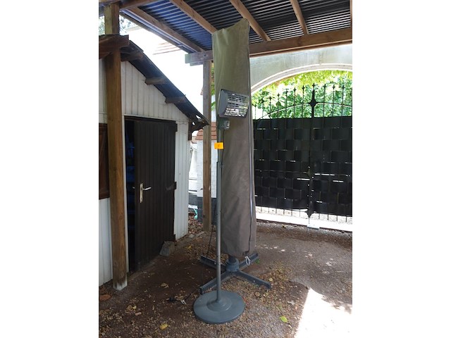 Elektrische terrasverwarming eurom + parasol - afbeelding 1 van  5